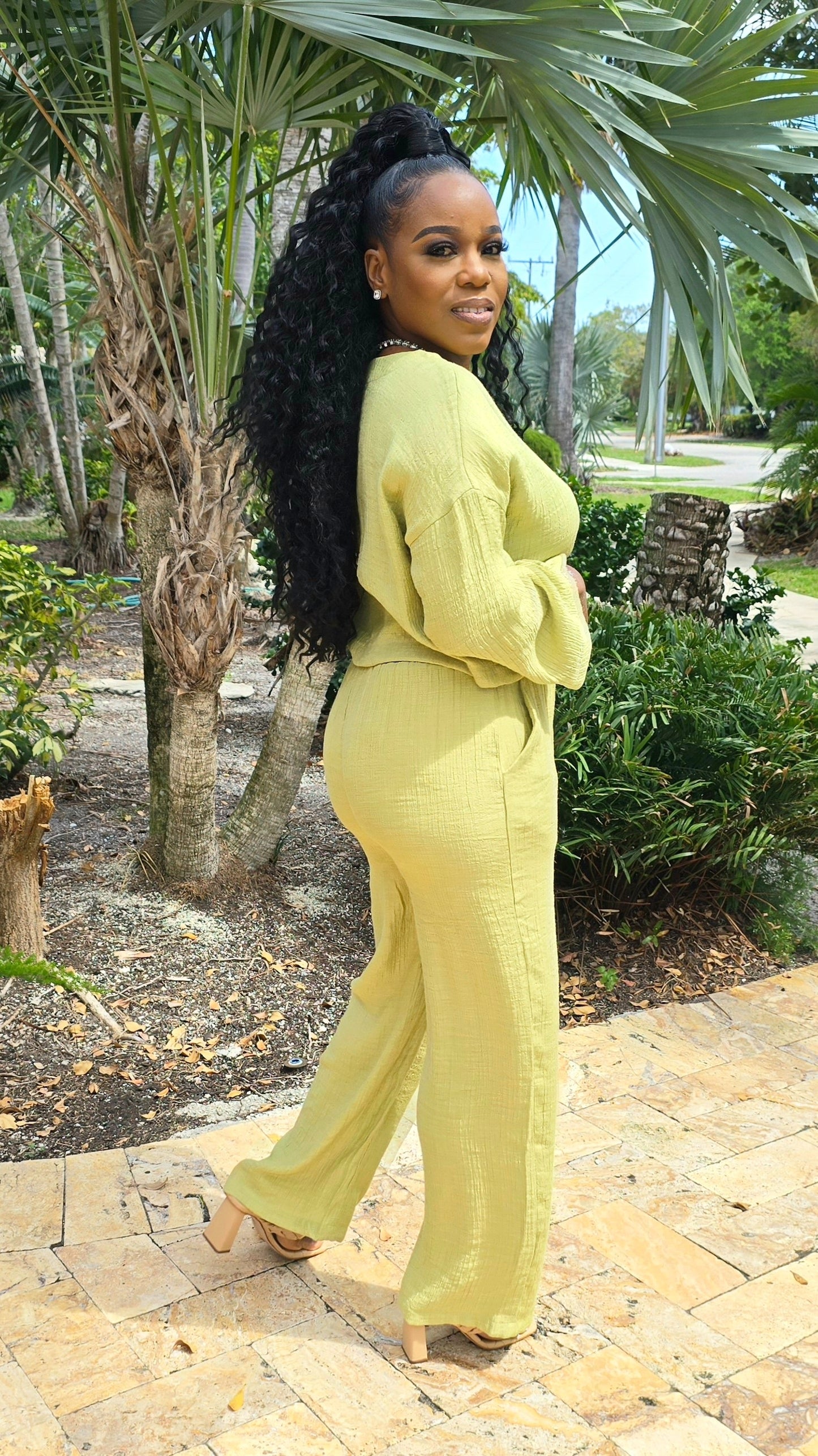 STYLE AND SOUL LINEN SET - KIWI