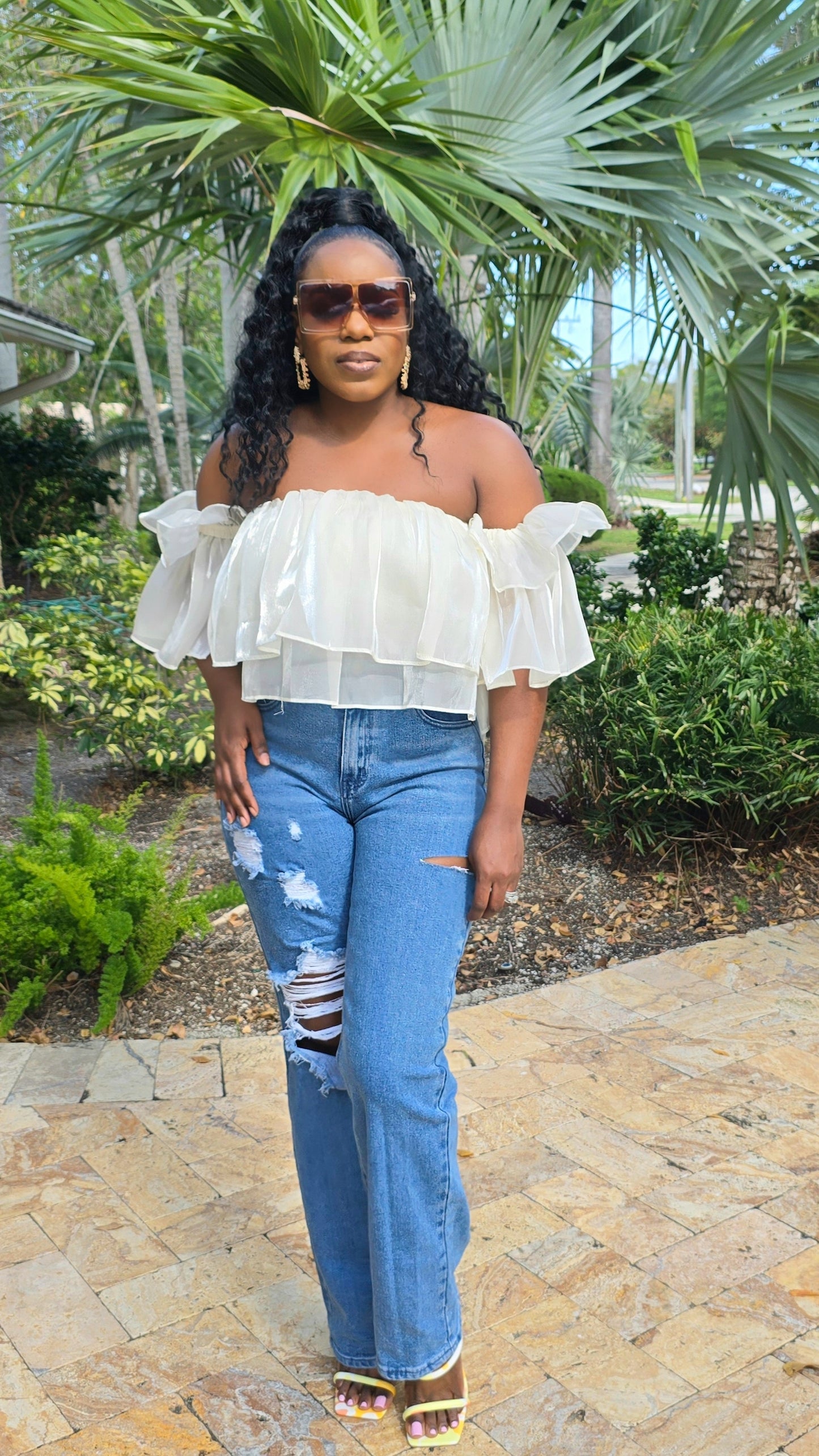 LOVE IS IN THE DETAILS TOP - CREAM